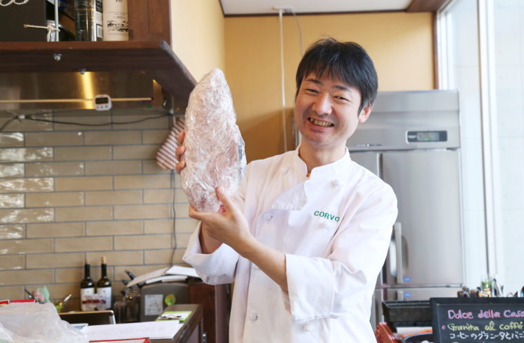 現地で食べられる「メカジキのおいしいお店」