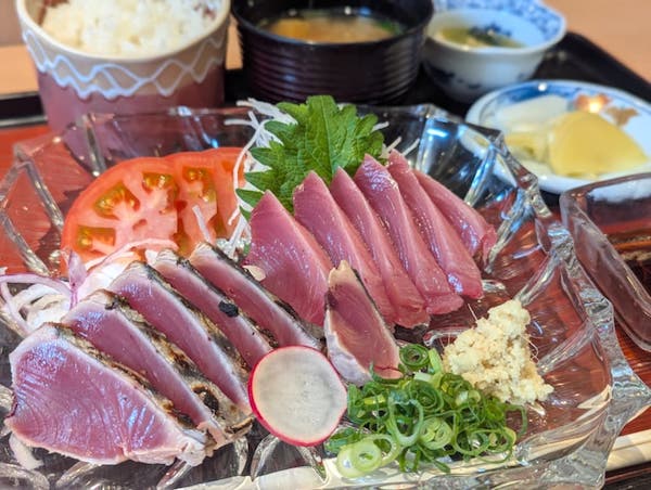 かつおの刺身定食