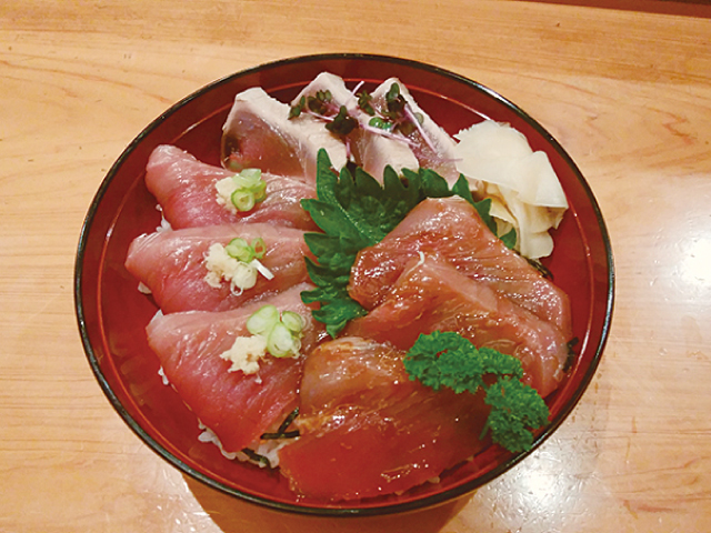 旬なかつお丼